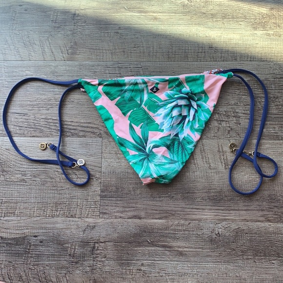 Sperry tropical Hawaii string bikini bottoms XS - Picture 3 of 3